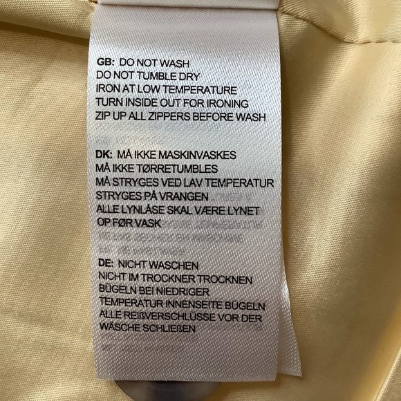 mbyM Butter Cream Tailored Suit Vest Size S/M - Picture 13 of 16